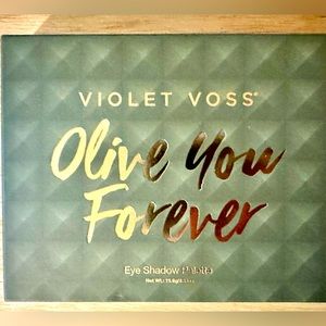 Violet Voss Olive You Forever
Eyeshadow Palette (VS02)